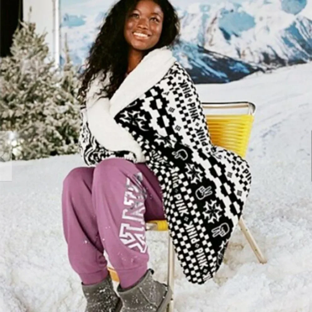 Victoria's Secret PINK Sherpa Blanket Fair Isle Peace Sign Throw Black White Dog